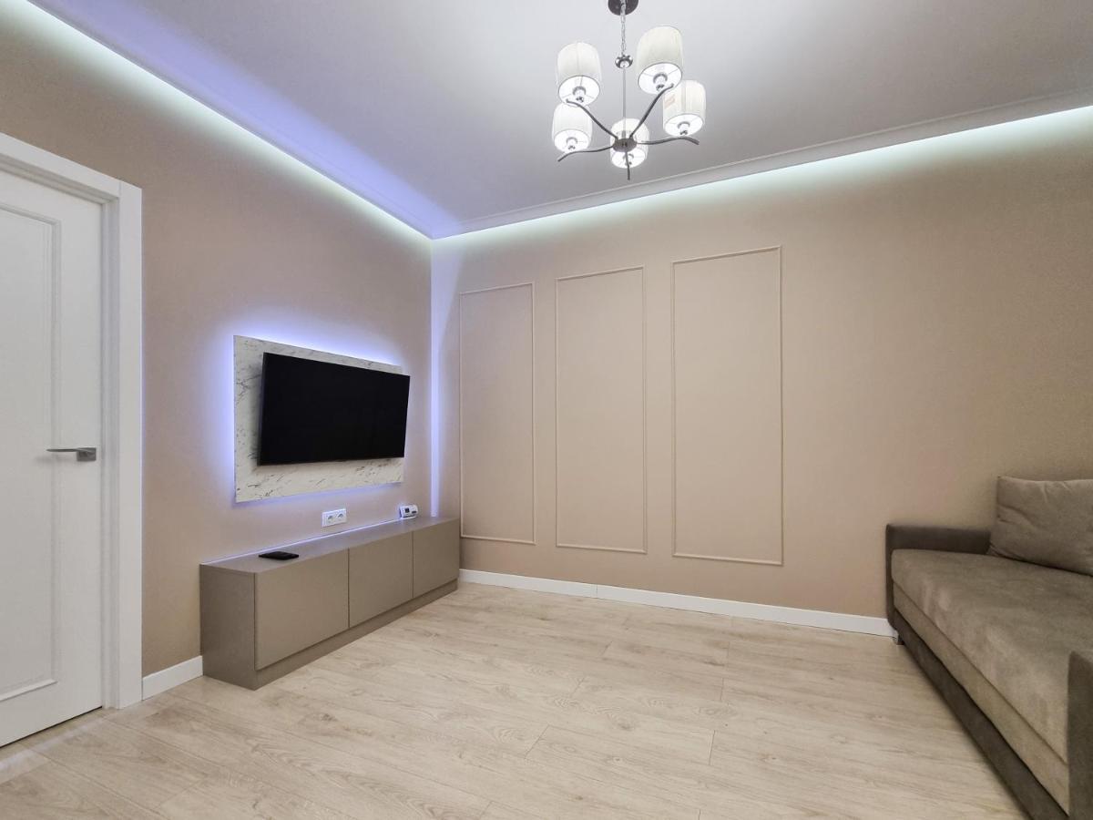 Botanica, 1 Bedroom Apartment With Living تشيسيناو المظهر الخارجي الصورة